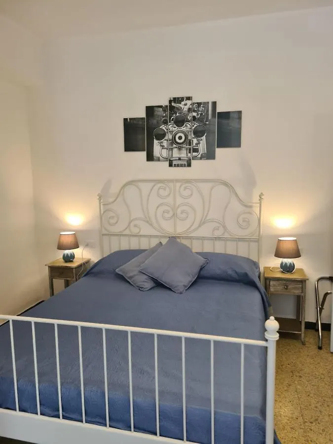 Pippo A Vernazza Rooms 0*,